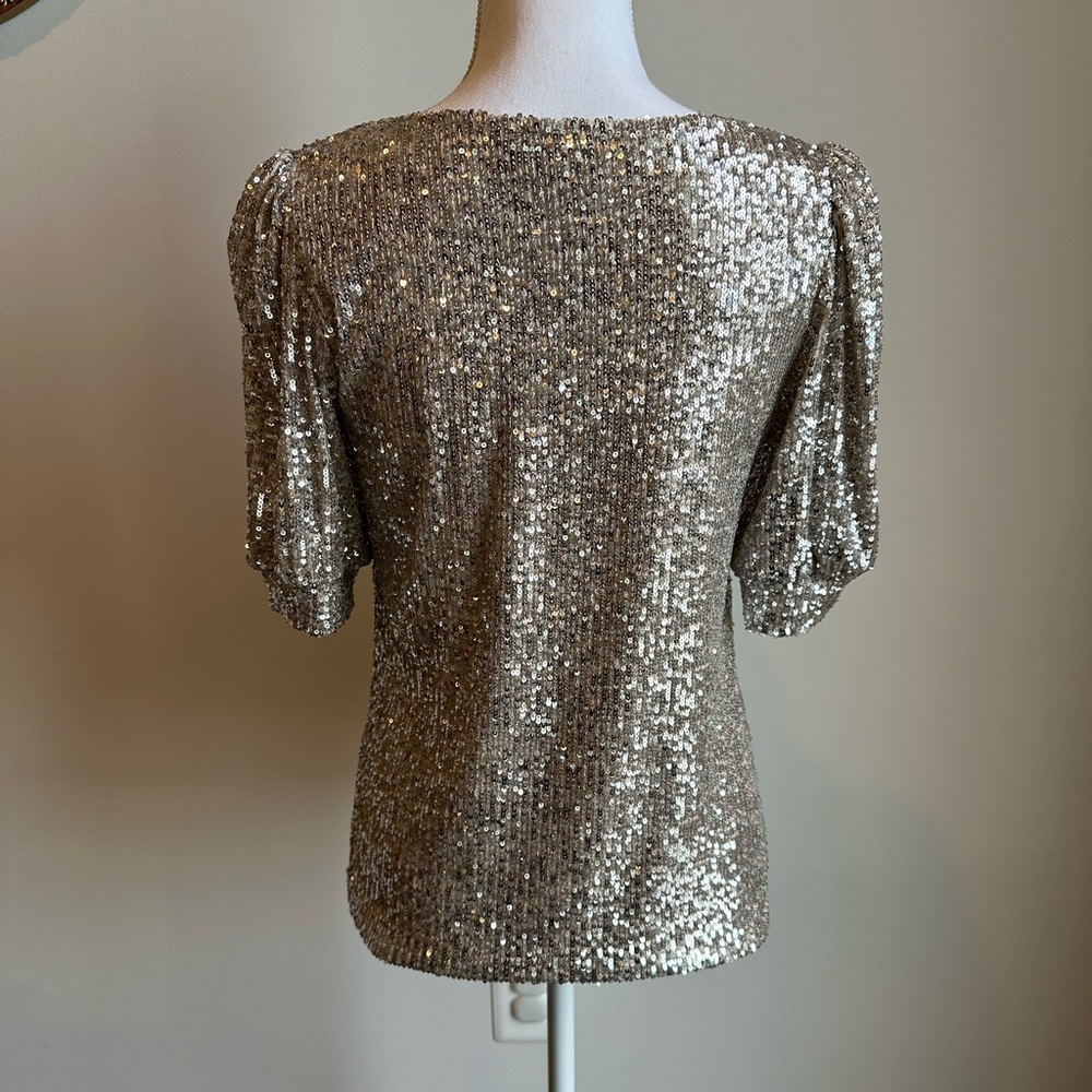 NWT Cable & Gauge Silver Sequin Top Small - Picture 5 of 7